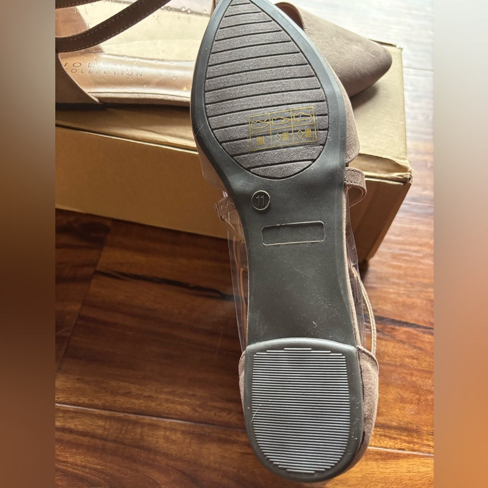 JC Journey Collection Marlee SZ 11 Women’s Flats Gray Ankle Strap Shoes - Picture 3 of 5